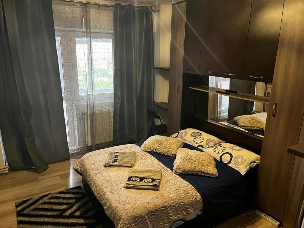 Alfredo Apartament Buzau Bagian luar foto