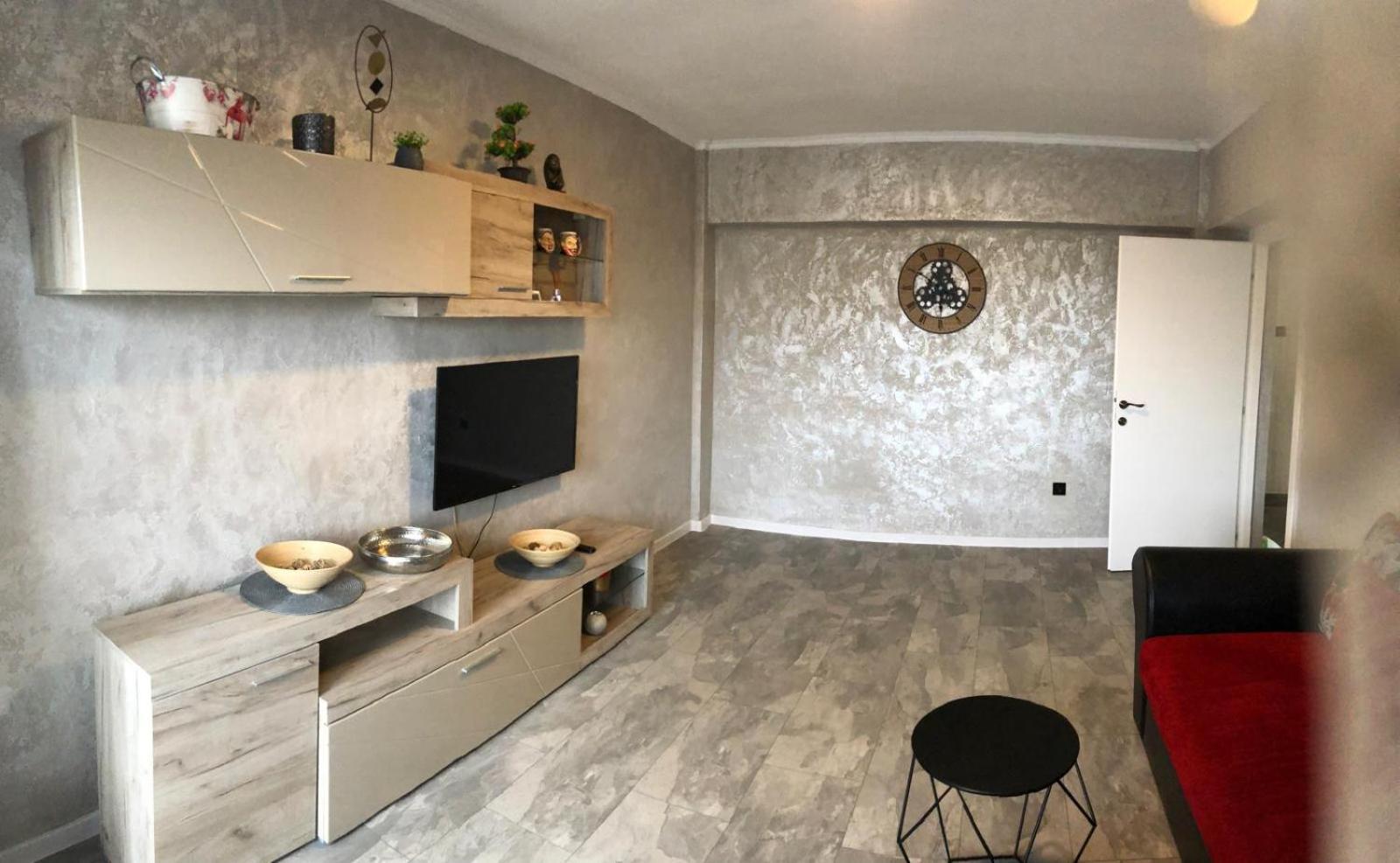 Alfredo Apartament Buzau Bagian luar foto
